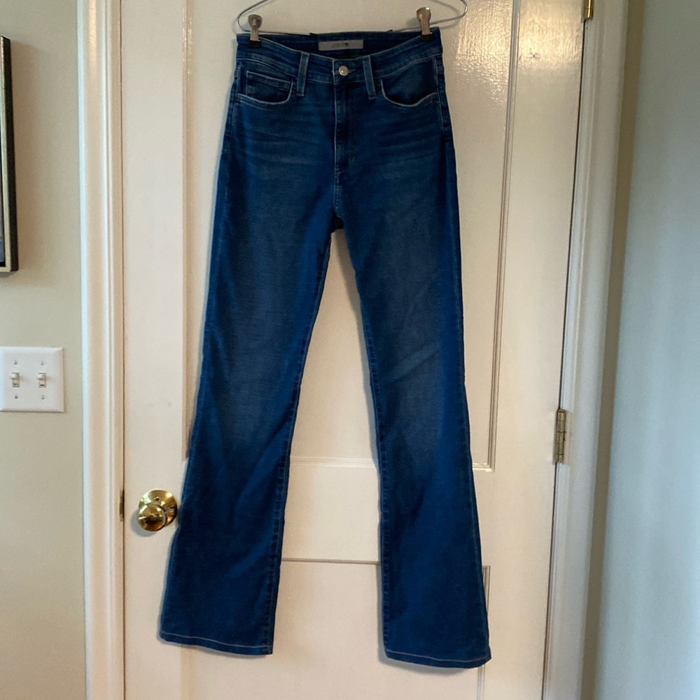 Joes Jeans high waist flare jeans size 26. Medium wash. EUC